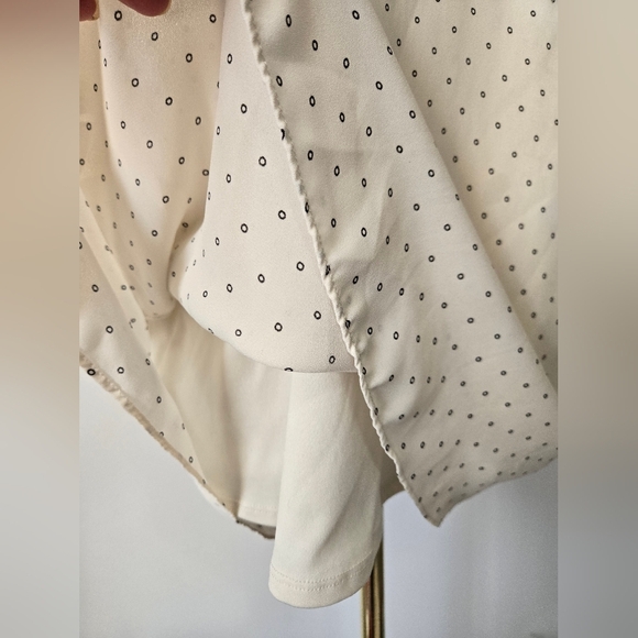 ALFRED SUNG Cream Polka Dot Blouse. Short Bell Sleeves.  Size XL - Picture 5 of 12